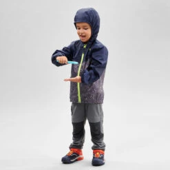 Quechua Veste Imperméable De Randonnée Enfant - MH150 - 2-6 Ans 9 Quechua Veste Imperméable De Randonnée Enfant - MH150 - 2-6 Ans -Quechua veste impermeable de randonnee enfant mh150 2 6 ans 4